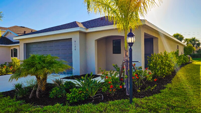 Primary Photo - 9176 Tequila Sunrise Dr