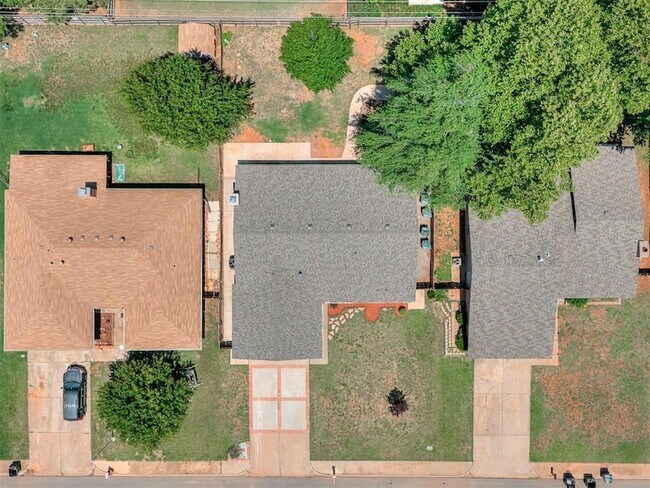 Building Photo - 1305 Apollo Rd