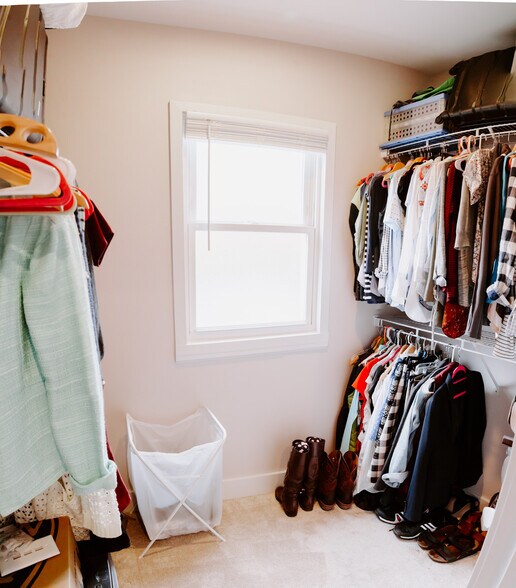 Walk-in Closet - 4757 36th Ave S