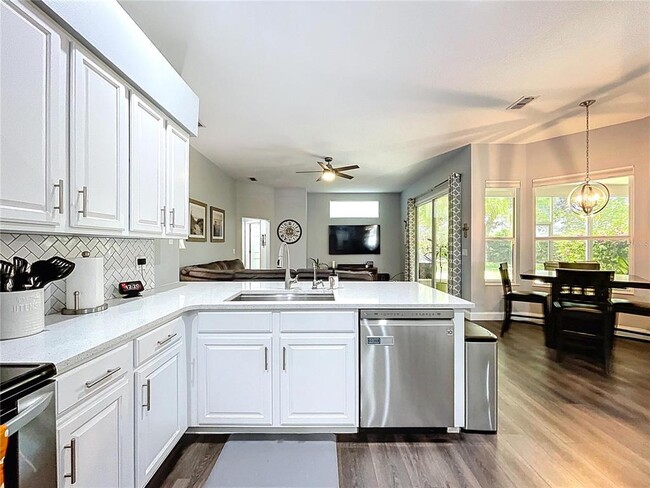 Building Photo - 3519 Shadowood Dr