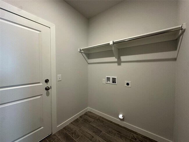 Building Photo - 17940 Lantana Loop