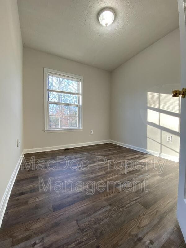 Building Photo - 9609 Coventry Creek Dr