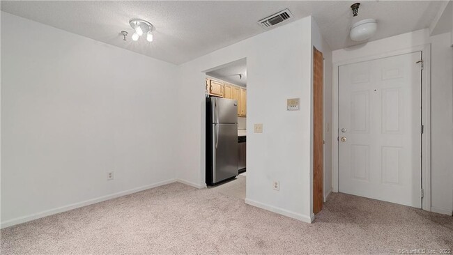 Dining Area - 55 Oil Mill Rd