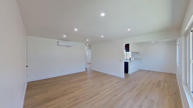 Building Photo - 1632 Picadilly Way