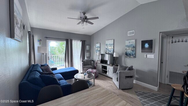 Building Photo - 1841 Island Club Dr