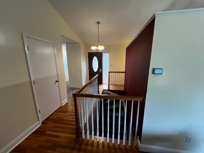 Building Photo - 10999 Bradshaw St