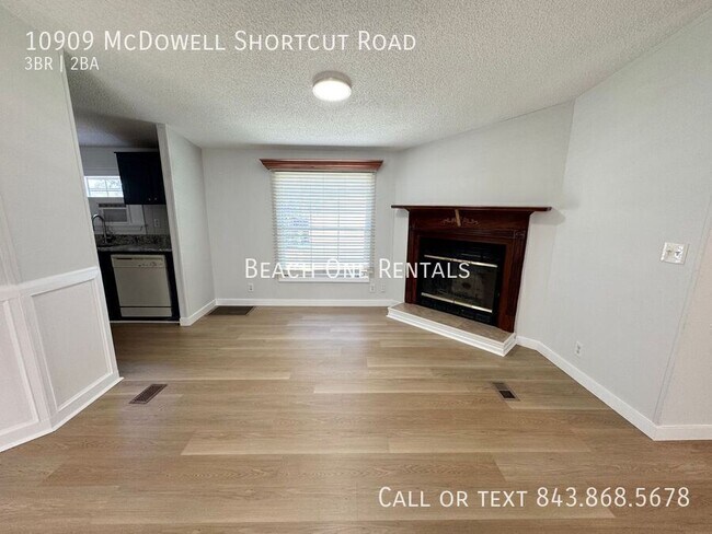 Building Photo - 10909 Mcdowell Shortcut Rd