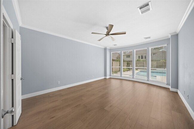 Building Photo - 3006 Brooks Ct