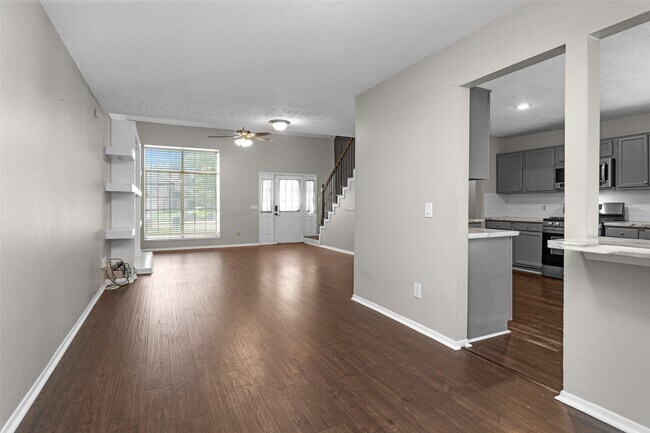Building Photo - 16042 Glenbrook Knoll Ln