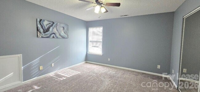 Building Photo - 10623 Campion Ct