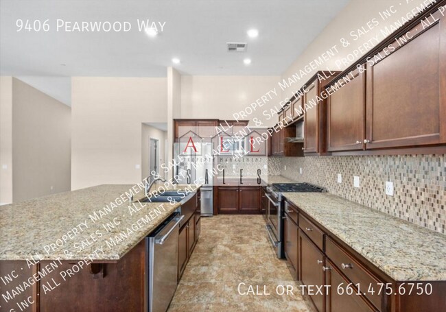 Building Photo - 9406 Pearwood Way
