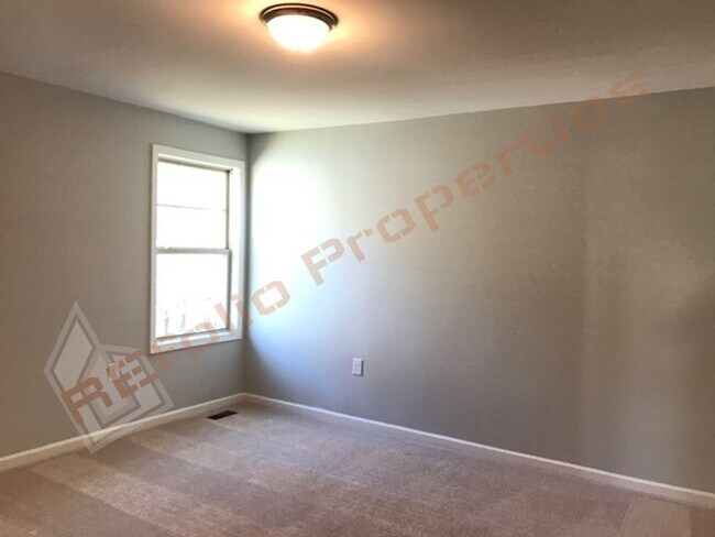 Building Photo - 1648 Pantego Trl