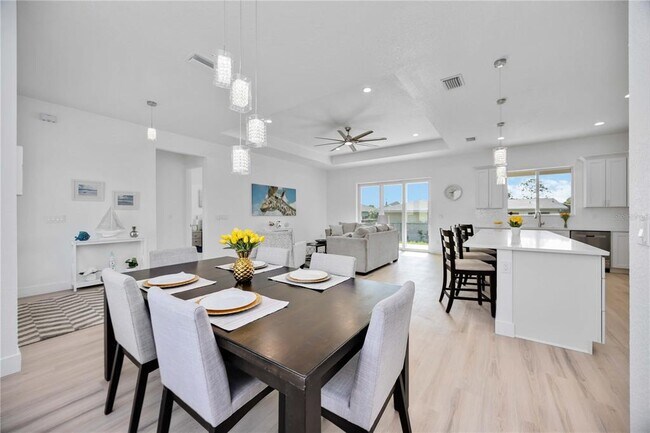 Building Photo - 6146 Grandeur St