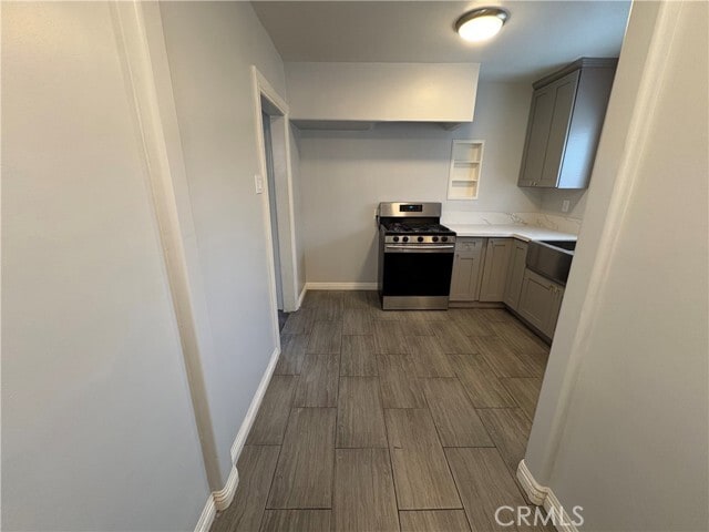 Building Photo - 552 W 22nd St