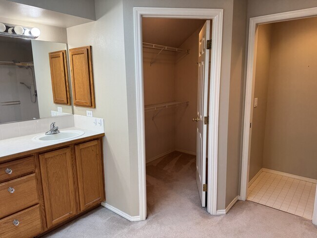 Building Photo - 7825 Amethyst Loop NW