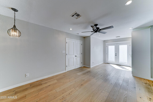 Building Photo - 2345 E Lupine Ave