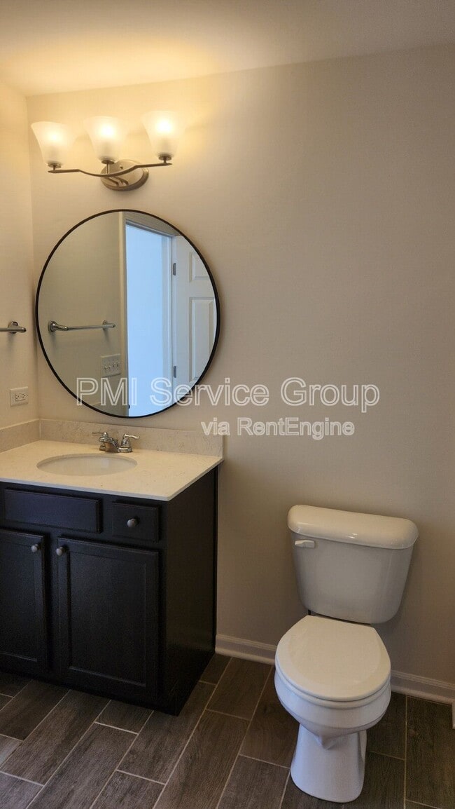 Building Photo - 4444 Monroe Ct