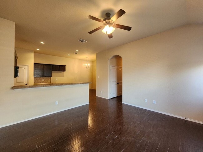 Building Photo - Wood Like Tile Flooring & Vinyl Plank - No Carpet / 1 Story Unit/ Fenced in Yard / Interior Washe...