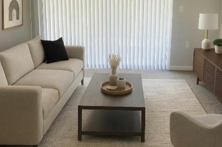 Building Photo - The Oaks Apartments