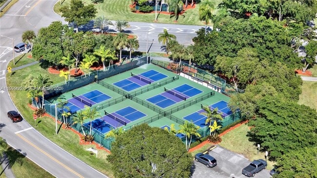 Building Photo - 200 SW 132nd Way