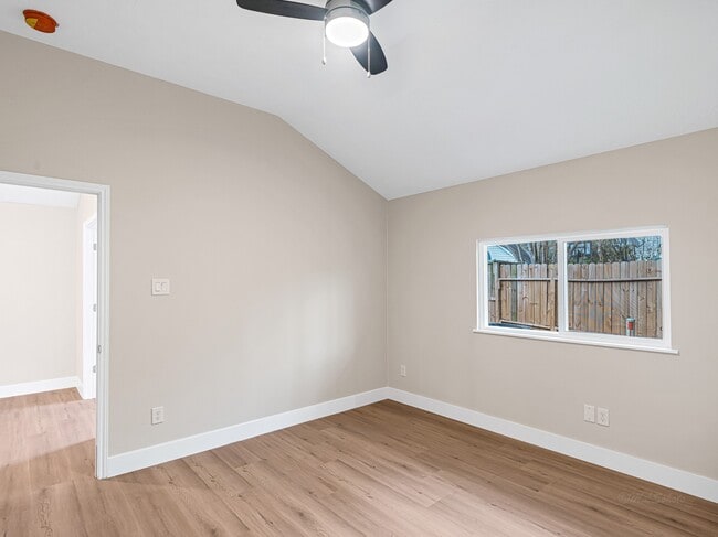 Building Photo - 9254 Autumnsong Dr