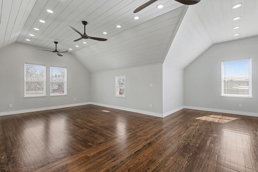 Building Photo - 1003 W Colorado Ave