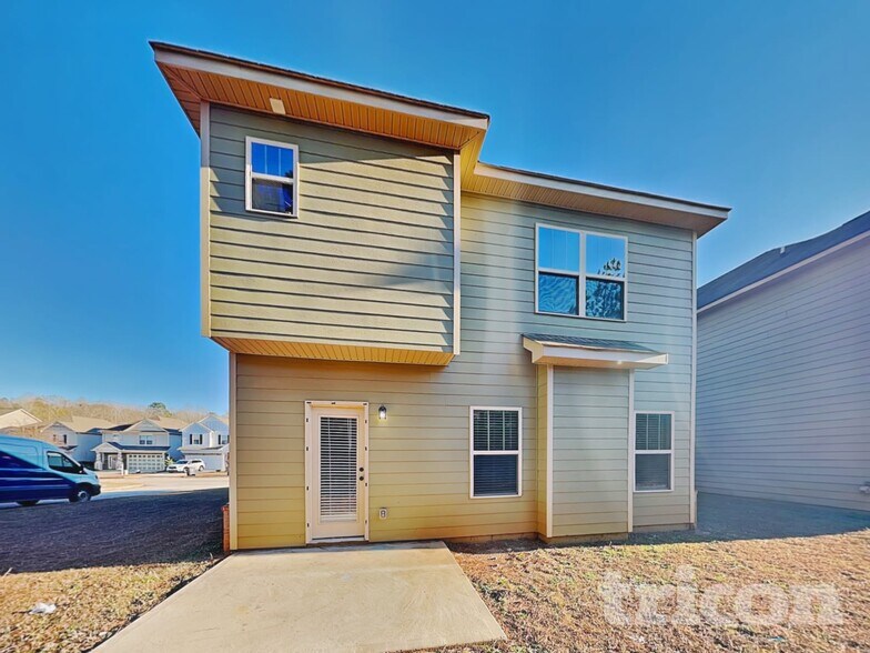 Building Photo - 498 Kirkland Dr