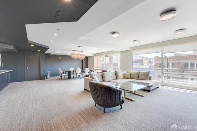 Building Photo - Luxury Condo at The Palms located in South of Market San Francisco