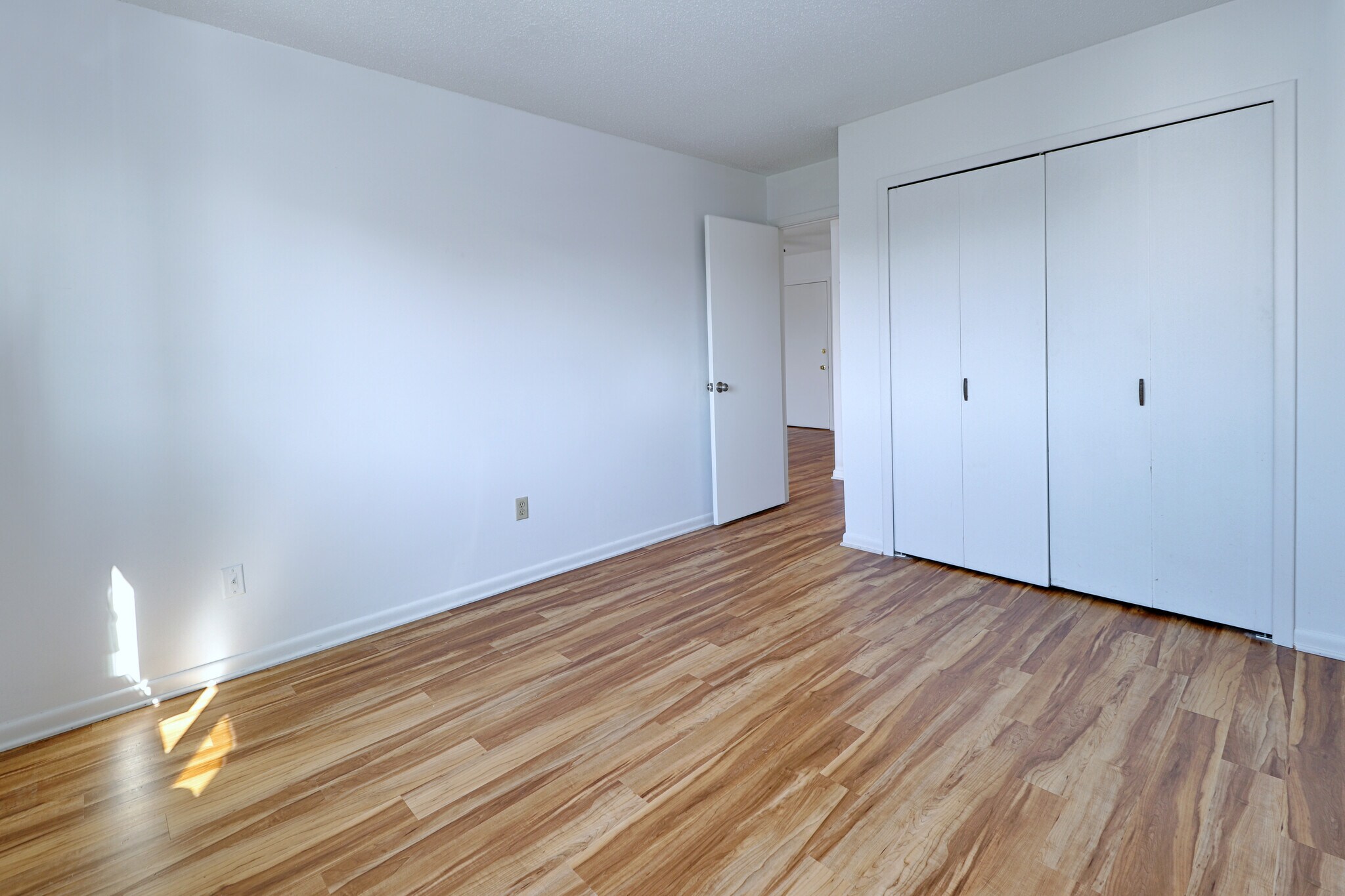 Building Photo - 155 Short Beach Rd