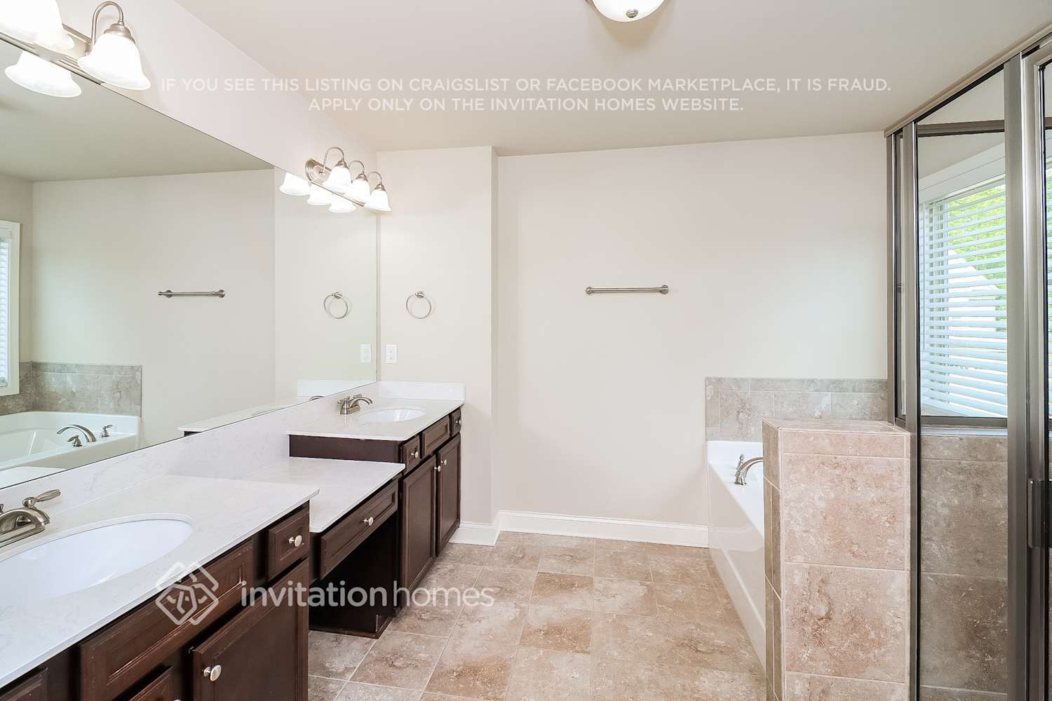Building Photo - 422 Braemore Mill Dr