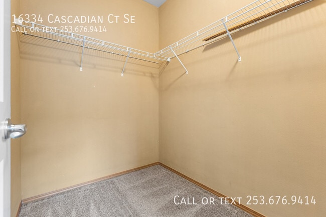 Building Photo - 16334 Cascadian Ct SE