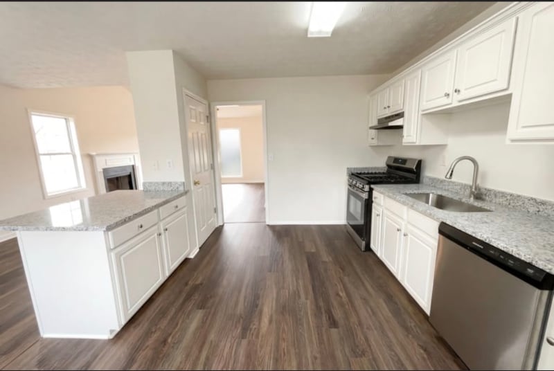 Building Photo - 62 Ann Cir