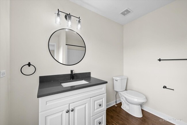 Building Photo - 1737 W Chrysler Dr