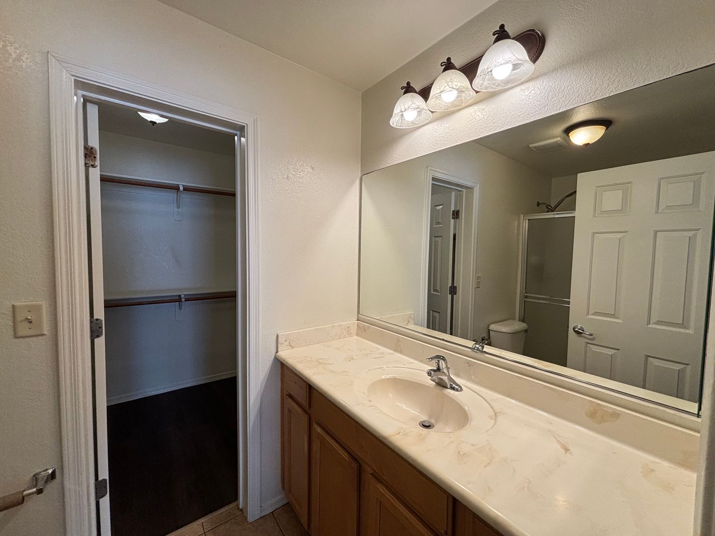 Building Photo - 6047 S Avenida Las Monjas