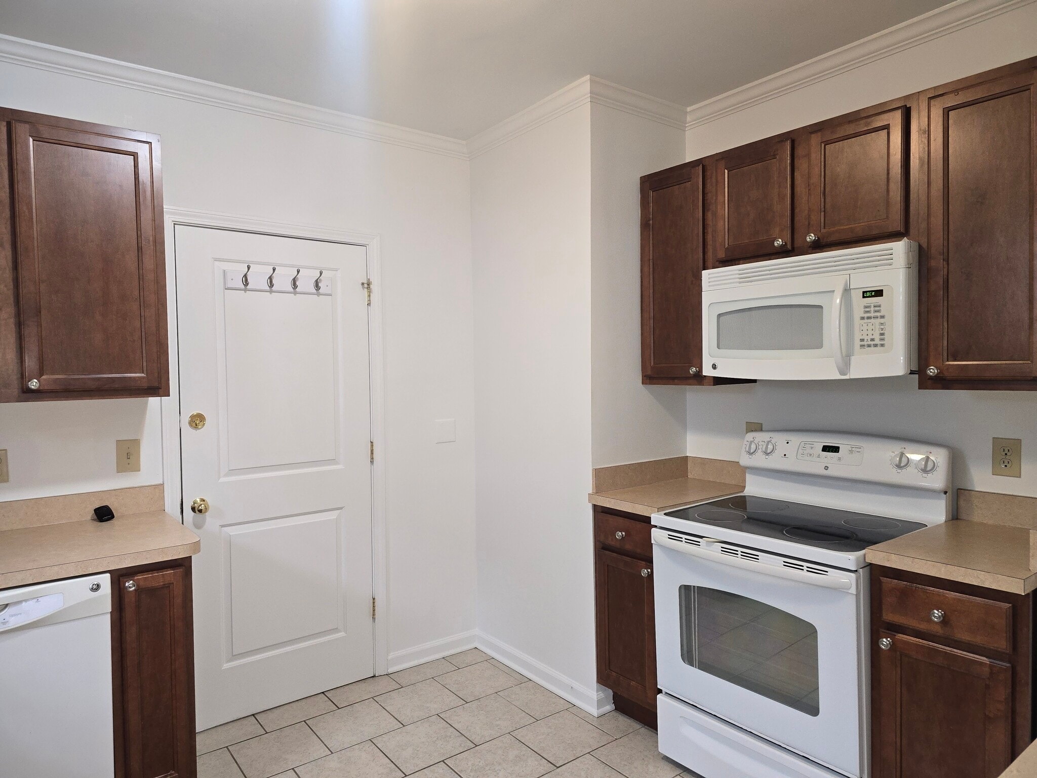 Building Photo - 1069 Wayburn St