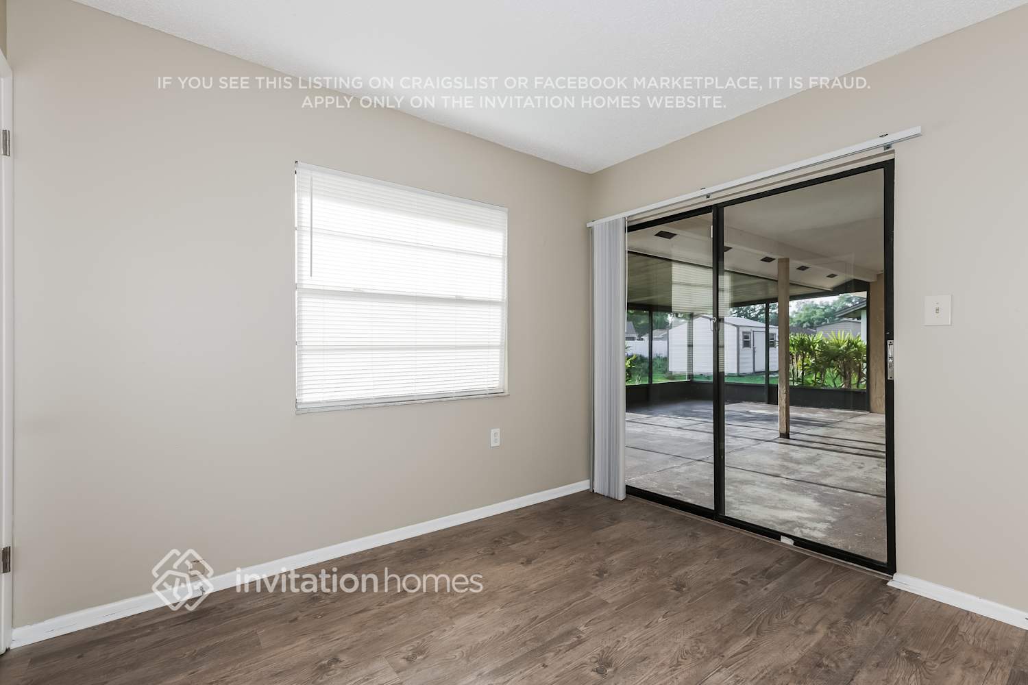 Building Photo - 1726 Lk Crst Ave