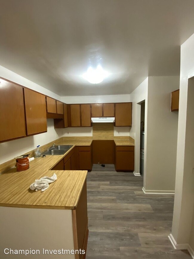 Building Photo - 2 br, 1 bath House - 846 Warren St. c 7 C-7