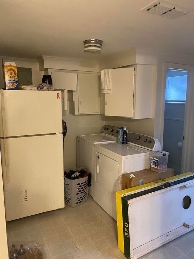 Building Photo - 219 Santa Anita Dr