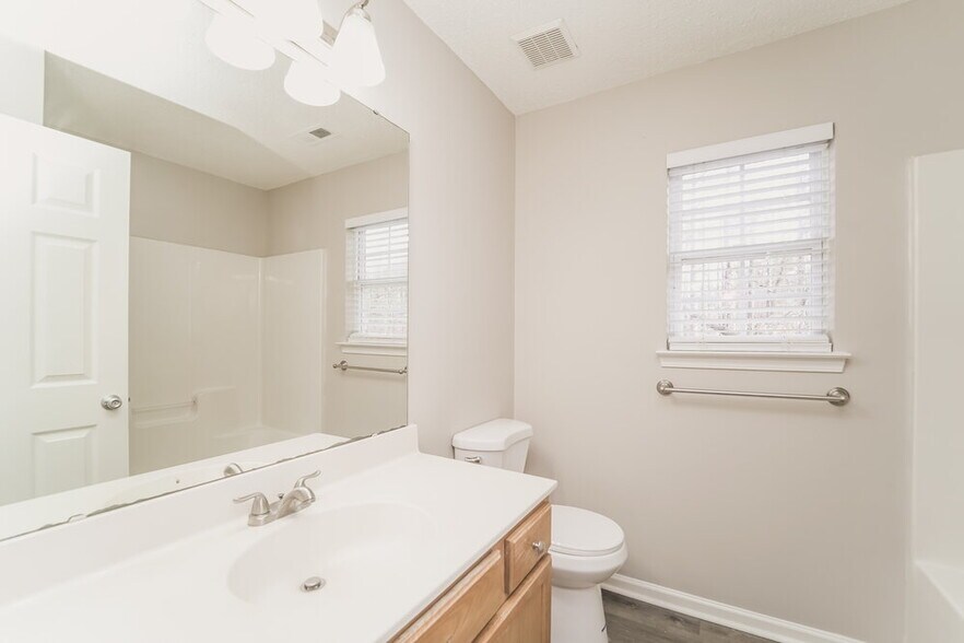 Building Photo - 6032 Patricia Ryan Dr