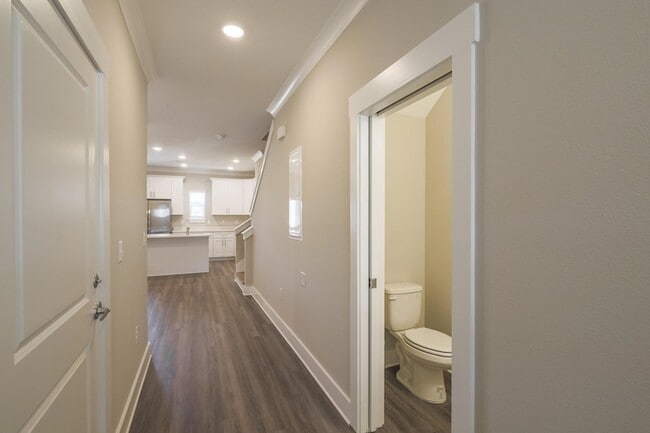 Building Photo - 432 Date Palm Ln