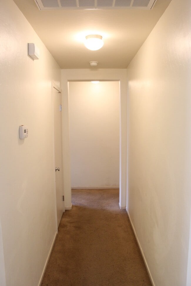 Building Photo - 208 Agile Way