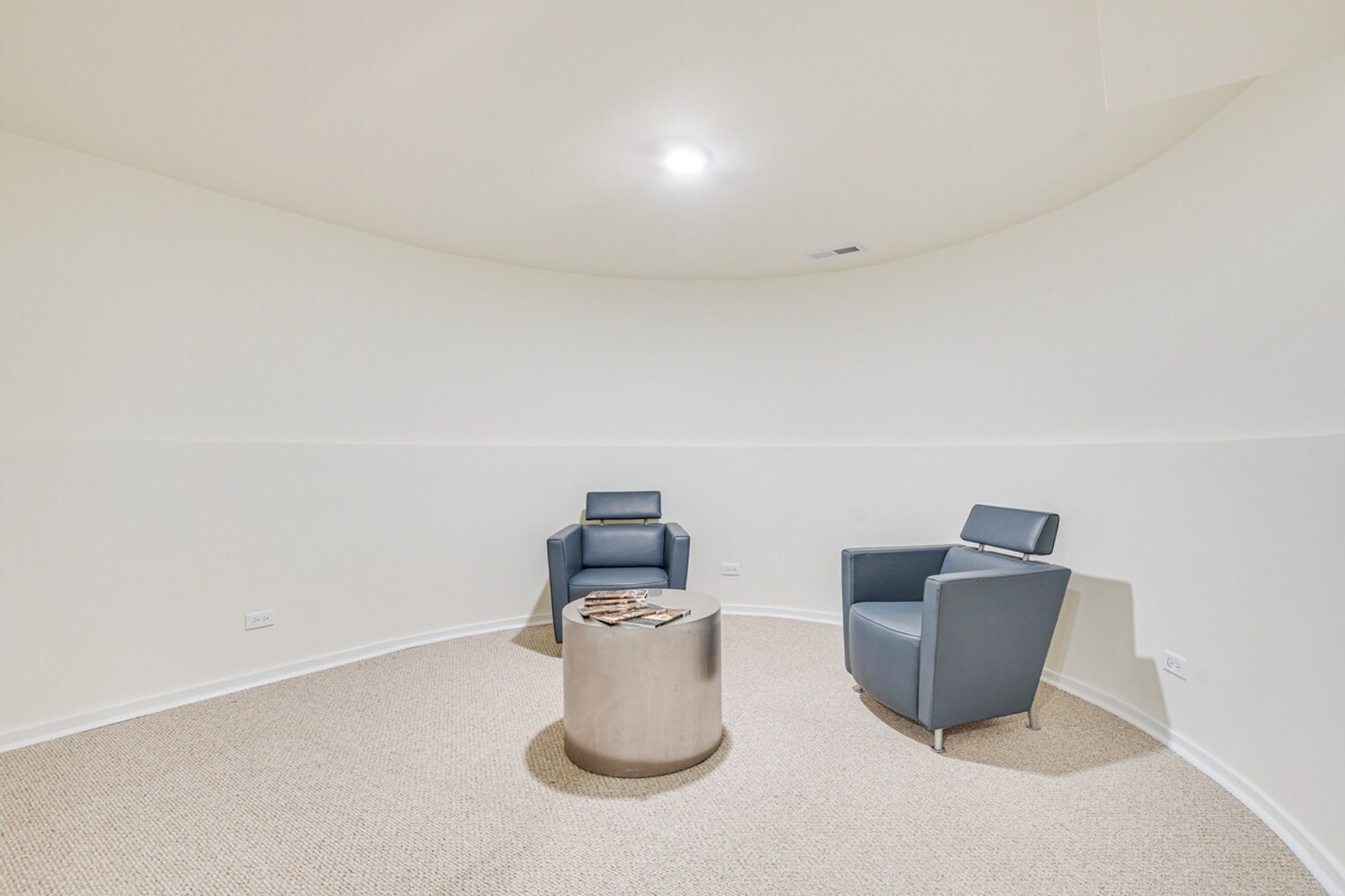 Building Photo - 3975 S Ellis Ave