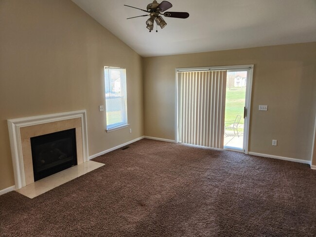 Building Photo - 7980 Amber Dr