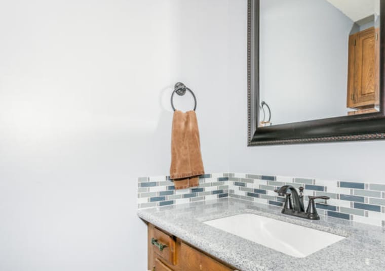 Building Photo - 142 E. Wood