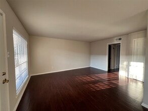 Building Photo - 14333 Memorial Dr