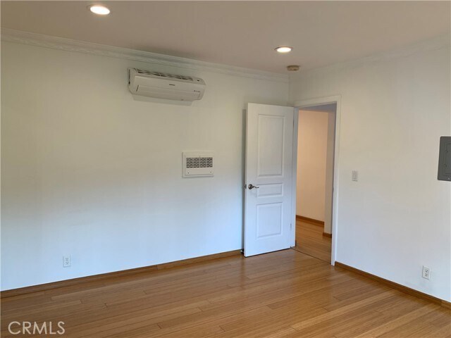 Building Photo - 3220 Altura Ave
