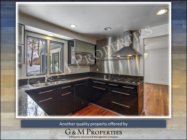 Building Photo - Rarely Available 4-Bedroom House - in Pitt...