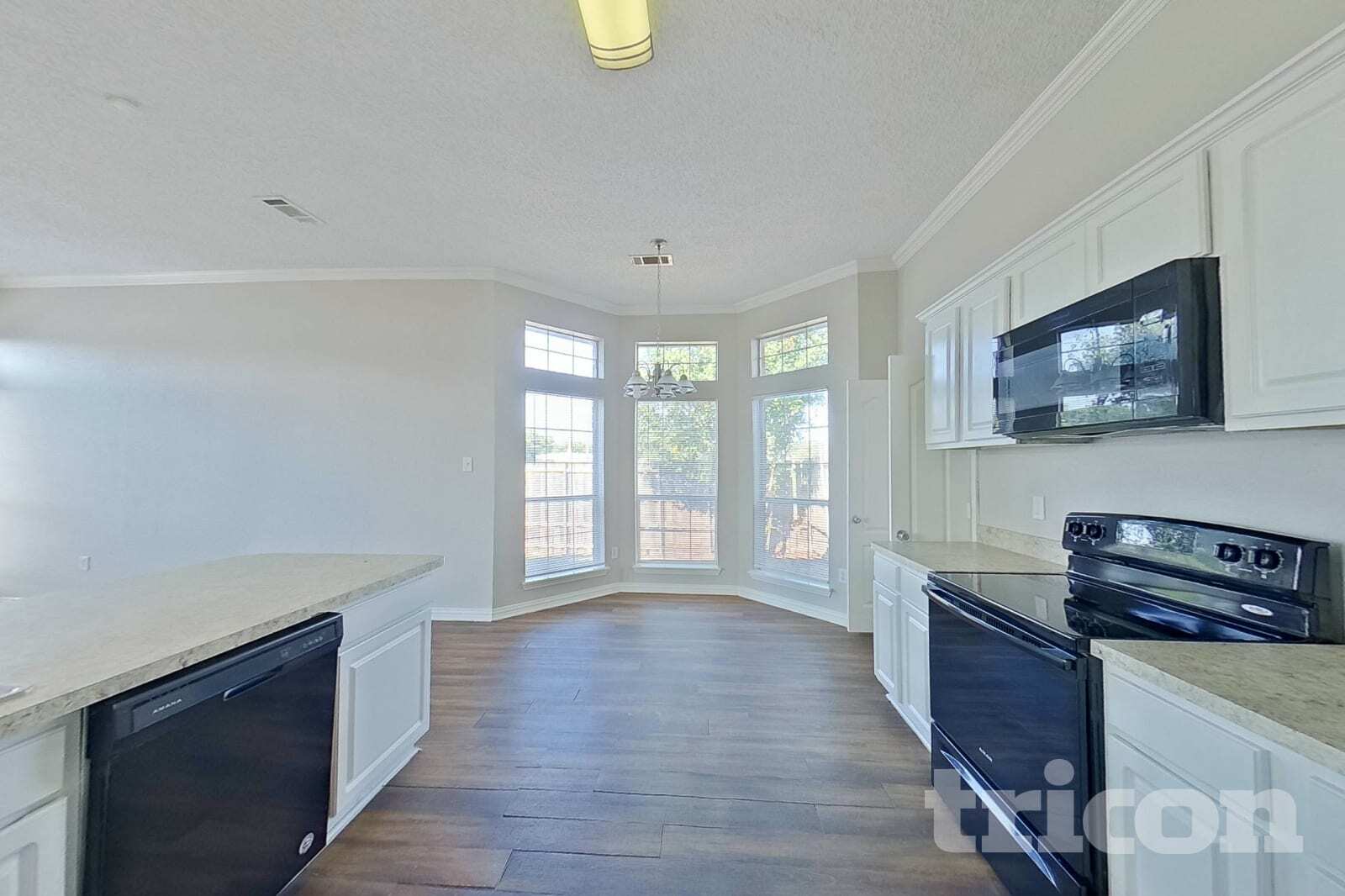 Building Photo - 1362 Meadow Creek Dr