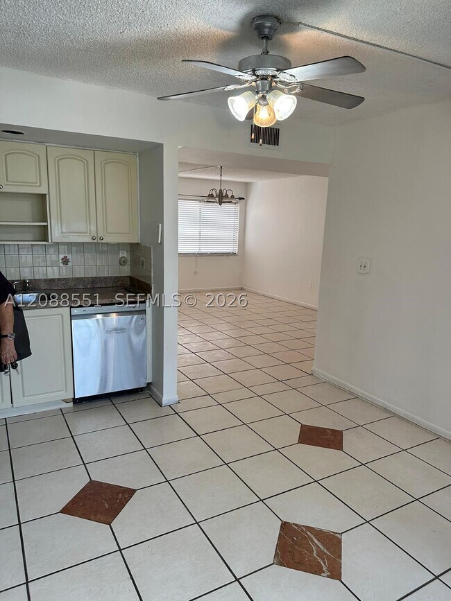 Building Photo - 8420 SW 133rd Avenue Rd