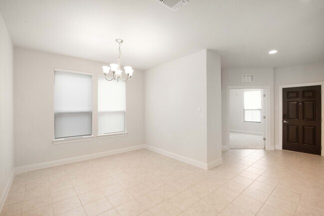 Building Photo - 148 Isabella Wy
